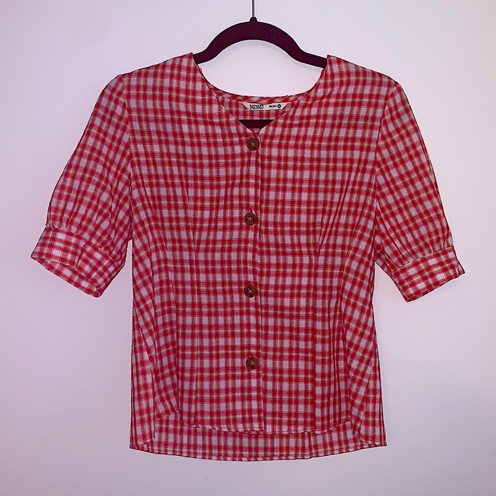 Cute red plaid top from Korean brand MIXXO!
